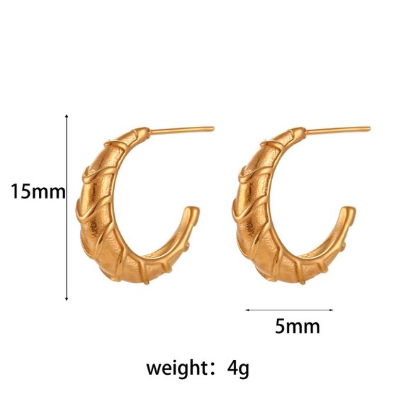 Chic‎ C Shape Hoop Earrings 18K Gold Plated Stainless Steel - Picture 9 of 9